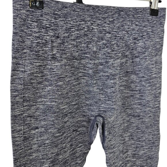 Lululemon Balance & Resist 7/8 Tight Midnight Navy / White / Psychic, Size 10 - Picture 9 of 10